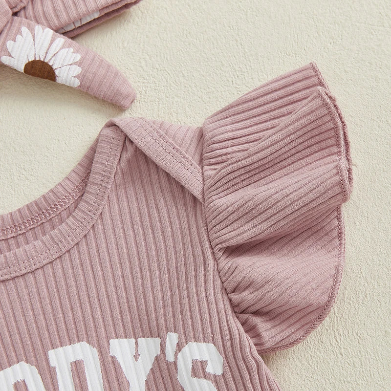 Close-up of Daddy's Girl ruffle bodysuit showing flutter sleeves and daisy-print headband for baby girls.