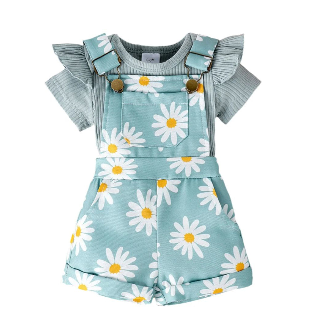Rbbed bodysuit with flutter sleeves and daisy-print overalls with adjustable straps, front pocket and rolled hems