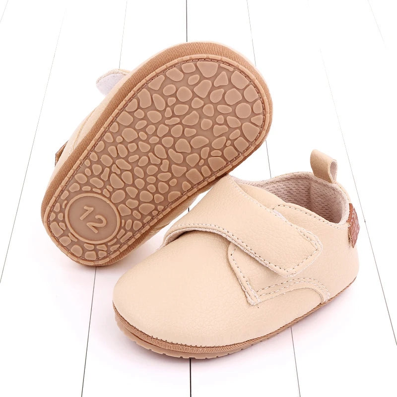 Avery cream vegan leather baby shoes with flexible rubber sole, perfect for pre-walkers and early walkers.