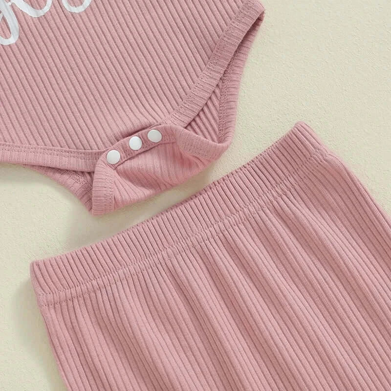 Auntie's Bestie Ribbed Baby Girl Set in pink - closeup