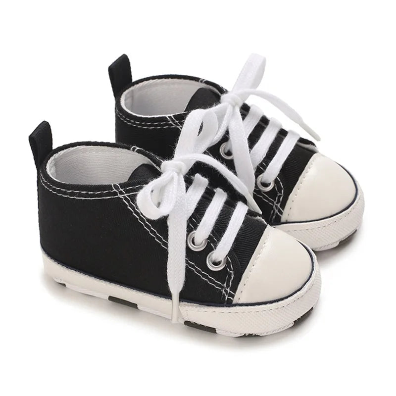 Black lace-up canvas baby sneakers