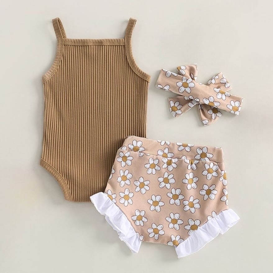 Daddy's Girl Baby Romper & Shorts Outfit (in 0-3 months, 3-6 months, 6-12 month &  12-18 months) - back