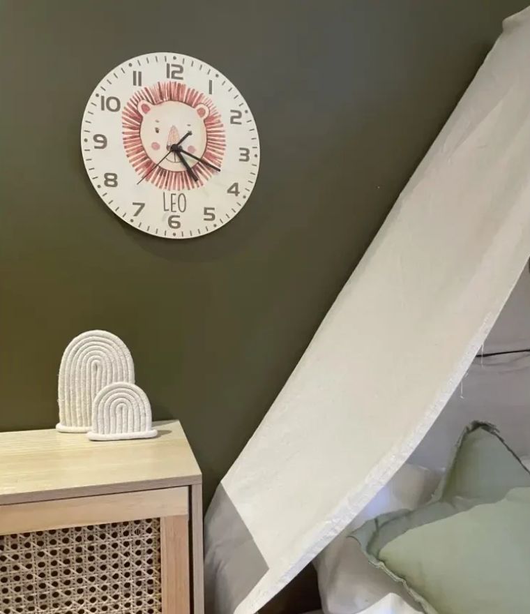 Custom kids wall clock with lion design