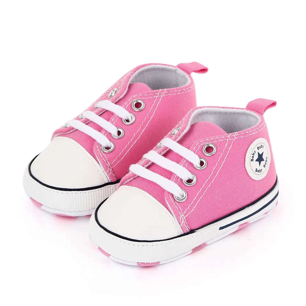 Baby girl clearance pink converse