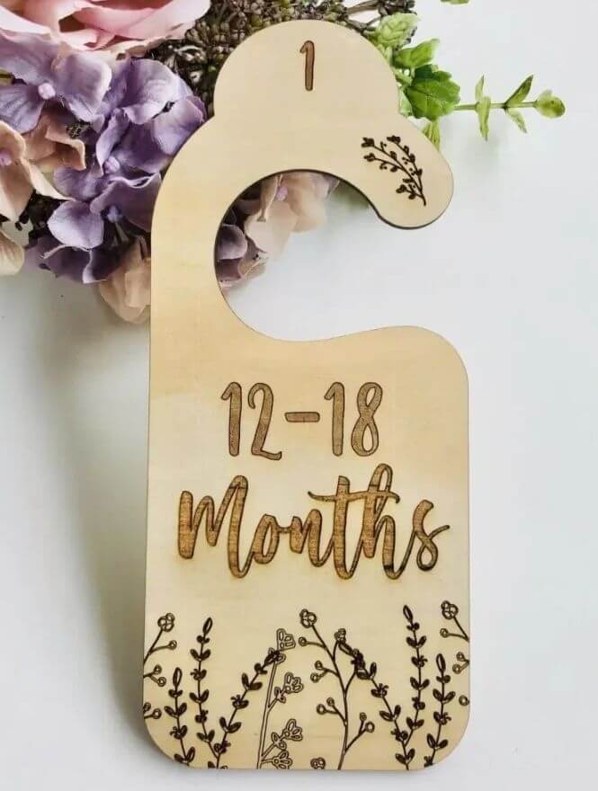 Wooden baby wardrobe dividers - 12-18 month size divider